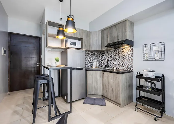 Apartment Furnished In Avida Towers Riala, It Park With Fast Wifi, Netflix, Pool And Cebu