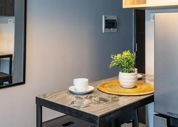 Furnished In Avida Towers Riala, It Park With Fast Wifi, Netflix, Pool And